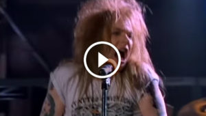 Guns N' Roses - 'Welcome To The Jungle' Official Music Video