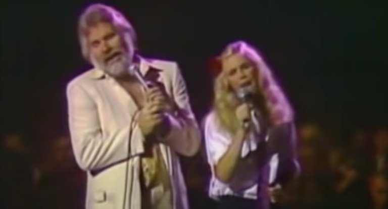 Kenny Rogers And Kim Carnes - 'Don't Fall In Love With A Dreamer' From ...